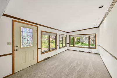 6093  Thornapple Dr, Greendale, WI 53129 - Photo 17