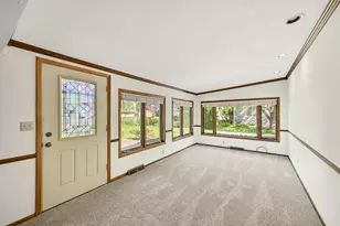 6093 Thornapple Dr, Greendale, WI 53129 - Photo 17