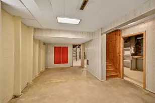 6093 Thornapple Dr, Greendale, WI 53129 - Photo 29