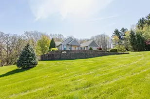 20805 W Windsor Dr, New Berlin, WI 53146 - Photo 5