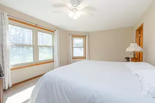 20805 W Windsor Dr, New Berlin, WI 53146 - Photo 25