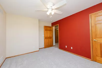 20805 W Windsor Dr, New Berlin, WI 53146 - Photo 45