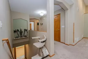 20805 W Windsor Dr, New Berlin, WI 53146 - Photo 23