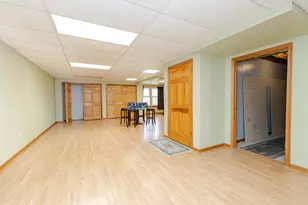 20805 W Windsor Dr, New Berlin, WI 53146 - Photo 49