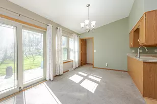 20805 W Windsor Dr, New Berlin, WI 53146 - Photo 15