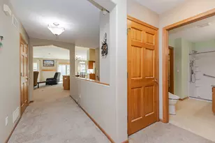 20805 W Windsor Dr, New Berlin, WI 53146 - Photo 41