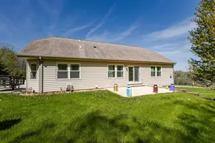 20805 W Windsor Dr, New Berlin, WI 53146 - Photo 69