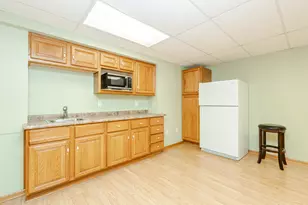 20805 W Windsor Dr, New Berlin, WI 53146 - Photo 47