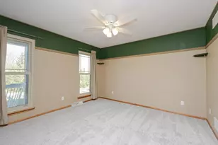 20805 W Windsor Dr, New Berlin, WI 53146 - Photo 37