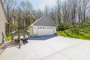 20805 W Windsor Dr, New Berlin, WI 53146 - Photo 71