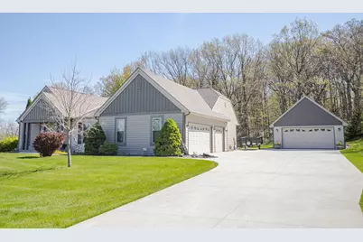 20805 W Windsor Dr, New Berlin, WI 53146 - Photo 3
