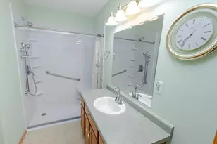 20805 W Windsor Dr, New Berlin, WI 53146 - Photo 35