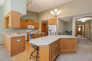 20805 W Windsor Dr, New Berlin, WI 53146 - Photo 17