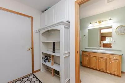 20805 W Windsor Dr, New Berlin, WI 53146 - Photo 33