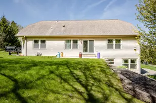 20805 W Windsor Dr, New Berlin, WI 53146 - Photo 65
