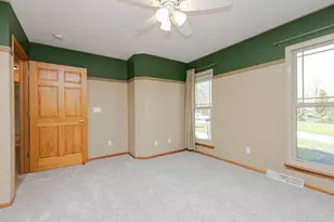 20805 W Windsor Dr, New Berlin, WI 53146 - Photo 41