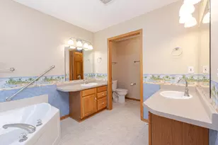 20805 W Windsor Dr, New Berlin, WI 53146 - Photo 29