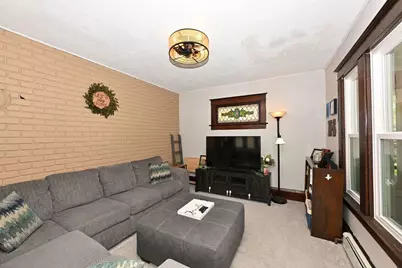 121 W Washington Ave, Hartford, WI 53027 - Photo 11