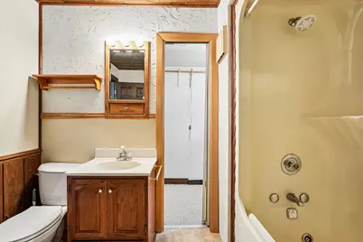 1970 S 75th St, West Allis, WI 53219 - Photo 17