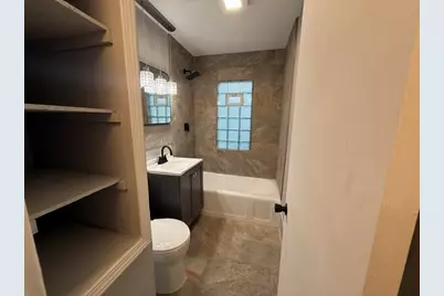 5277 N 51st Blvd, Milwaukee, WI 53218 - Photo 11
