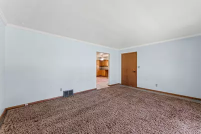 3842 S 77th St, Milwaukee, WI 53220 - Photo 3