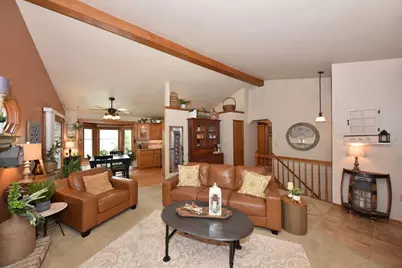 W154N7712  Pheasant Ln, Menomonee Falls, WI 53051 - Photo 5