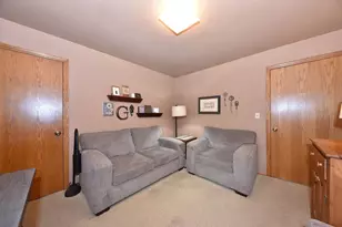 W154N7712 Pheasant Ln, Menomonee Falls, WI 53051 - Photo 15