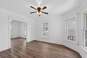 2010 16th St, Racine, WI 53403 - Photo 5