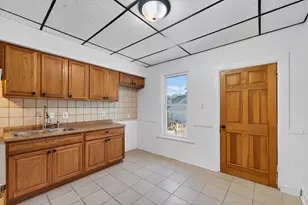 2010 16th St, Racine, WI 53403 - Photo 9