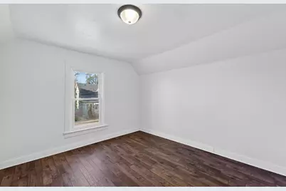 2010  16th St, Racine, WI 53403 - Photo 11
