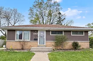 6301 N Joyce Ave, Milwaukee, WI 53225 - Photo 15
