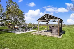 4722 W Oakwood Rd, Franklin, WI 53132 - Photo 39