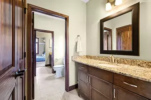 4722 W Oakwood Rd, Franklin, WI 53132 - Photo 25