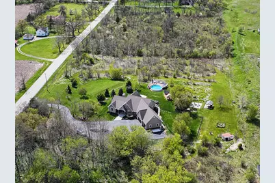 4722 W Oakwood Rd, Franklin, WI 53132 - Photo 51