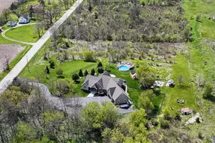 4722 W Oakwood Rd, Franklin, WI 53132 - Photo 51
