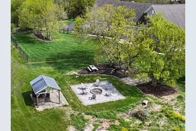 4722 W Oakwood Rd, Franklin, WI 53132 - Photo 47