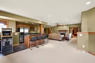N52W21298 Golfview Ct, Menomonee Falls, WI 53051 - Photo 35