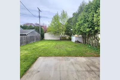 2609  Bate St, Racine, WI 53403 - Photo 13