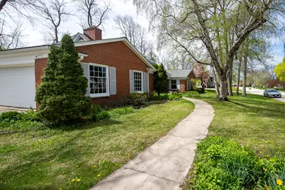 127 E Fox Dale Rd, Glendale, WI 53217 - Photo 73