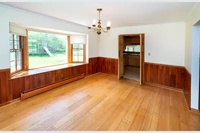 127 E Fox Dale Rd, Glendale, WI 53217 - Photo 21