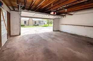 127 E Fox Dale Rd, Glendale, WI 53217 - Photo 71