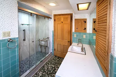 127 E Fox Dale Rd, Glendale, WI 53217 - Photo 45