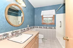 W168N8492 Jacobson Dr, Menomonee Falls, WI 53051 - Photo 23