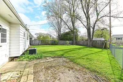 W168N8492  Jacobson Dr, Menomonee Falls, WI 53051 - Photo 31