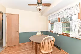 W168N8492 Jacobson Dr, Menomonee Falls, WI 53051 - Photo 15