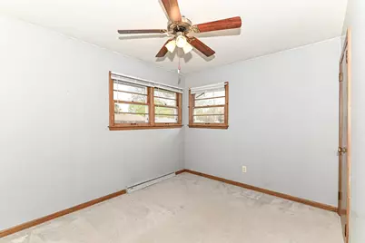 W168N8492  Jacobson Dr, Menomonee Falls, WI 53051 - Photo 19