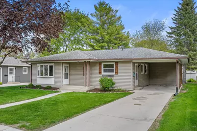 W67N408  Grant Ave, Cedarburg, WI 53012 - Photo 25
