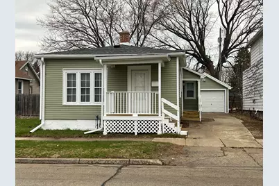 614  11th St, Racine, WI 53403 - Photo 1