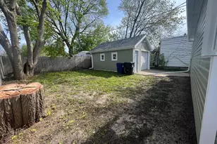 614 11th St, Racine, WI 53403 - Photo 5