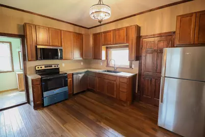 1608  West Ave, La Crosse, WI 54601 - Photo 9
